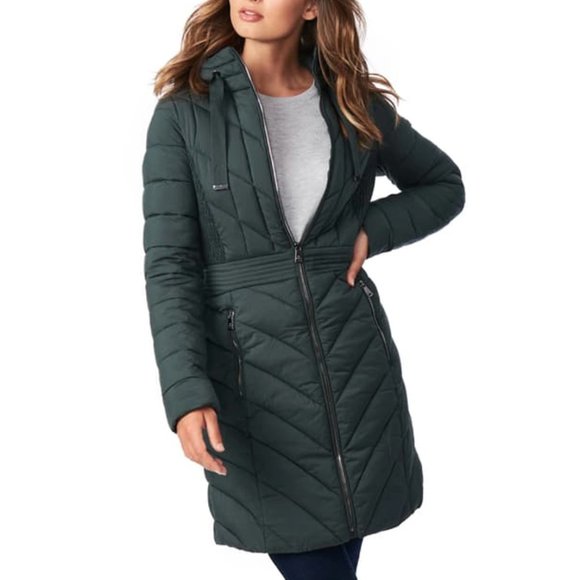 Bernardo Jackets & Coats New Bernardo Walker Hooded Ecoplume